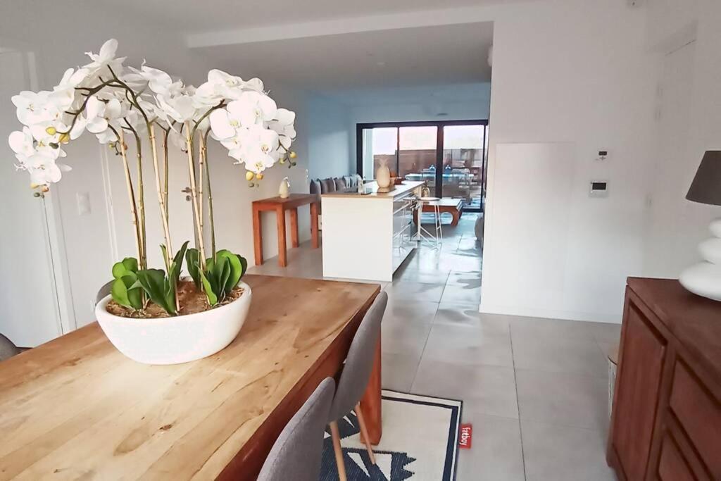 Ferienwohnung Loft Standing 100 M2 A 200 Metres De La Plage Lacanau Exterior foto